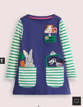 Load image into Gallery viewer, NWOT Mini Boden Pocket Jersey Tunic