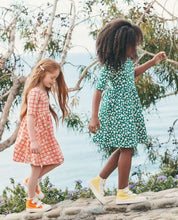 Load image into Gallery viewer, NWOT Hanna Andersson Skater Dress with Pockets