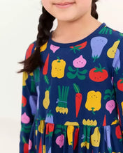 Load image into Gallery viewer, NWOT Hanna Andersson Happy Veggies Pocket Dress