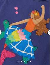 Load image into Gallery viewer, NWOT Mini Boden Big Appliqué T-Shirt