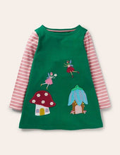 Load image into Gallery viewer, NWOT Mini Boden Fairies  Appliqué Pocket Tunic