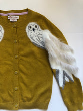 Load image into Gallery viewer, VGUC Mini Boden HP Hedwig Cardigan