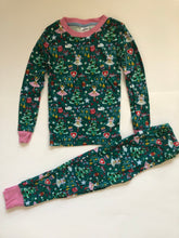 Load image into Gallery viewer, NWOT Mini Boden Snug Glow-in-the-dark Pajamas