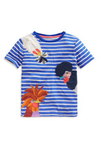 Load image into Gallery viewer, NWT Mini Boden Appliqué Textured T-Shirt