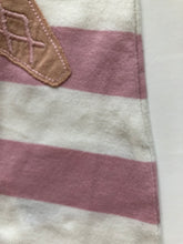 Load image into Gallery viewer, NWOT Mini Boden Appliqué Cake Tunic (Minor fabric flaw)