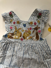 Load image into Gallery viewer, NWT Mini Boden Woven Pinnie Dress