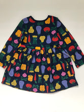 Load image into Gallery viewer, NWOT Hanna Andersson Happy Veggies Pocket Dress