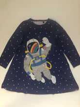 Load image into Gallery viewer, NWOT Mini Boden Big Applique Jersey Dress