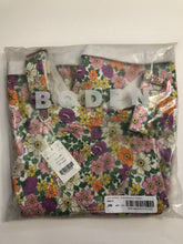 Load image into Gallery viewer, NWT Mini Boden Heart Pocket Short Dungaree