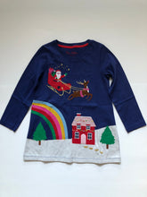 Load image into Gallery viewer, NWOT Mini Boden Festive Scene Appliqué Tunic