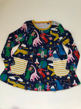 Load image into Gallery viewer, NWOT Mini Boden Educational Jersey Pocket Tunic