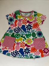 Load image into Gallery viewer, NWOT Mini Boden Short-sleeved Printed Tunic