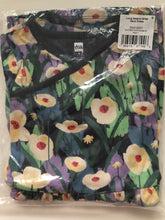 Load image into Gallery viewer, NWT Tea Collection Long Sleeve Wrap Neck Dress