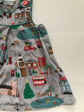 Load image into Gallery viewer, HTF VGUC Mini Boden Grey London Christmas Pinnie