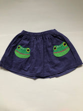 Load image into Gallery viewer, NWOT Mini Boden Frog Appliqué Skirt