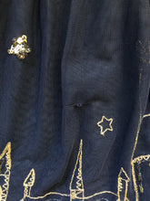 Load image into Gallery viewer, GUC Mini Boden Hogwarts Embroidered Skirt 9-10Y