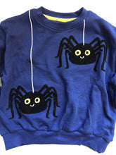 Load image into Gallery viewer, NWOT Mini Boden  sweatshirt and Joggers set(A small sewn tear)