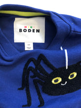 Load image into Gallery viewer, NWOT Mini Boden  sweatshirt and Joggers set(A small sewn tear)