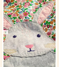 Load image into Gallery viewer, NWOT Mini Boden Floral Bunny Applique Sweatshirt