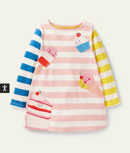 Load image into Gallery viewer, NWOT Mini Boden Appliqué Cake Tunic