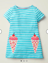 Load image into Gallery viewer, NWOT Mini Boden Appliqué Pocket Tunic