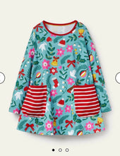 Load image into Gallery viewer, NWT Mini Boden Printed Jersey festive Pocket tunic
