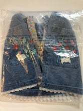 Load image into Gallery viewer, NWT Mini Boden Embroidered Skirt