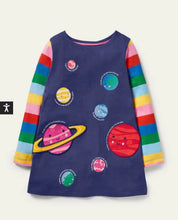 Load image into Gallery viewer, NWOT Mini Boden Appliqué Planet Pocket Tunic