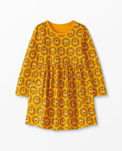 Load image into Gallery viewer, NWOT Hanna Andersson Playground Dress with Pockets
