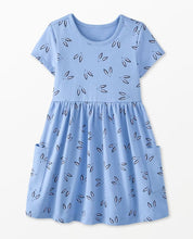 Load image into Gallery viewer, NWOT Hanna Andersson Playground Dress with Pockets
