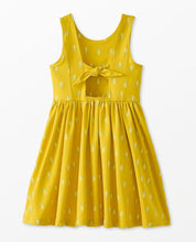 Load image into Gallery viewer, NWOT Hanna Andersson Sleeveless Bow Back Skater Dress with Pockets
