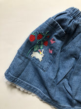 Load image into Gallery viewer, NWT Mini Boden Embroidered Skirt
