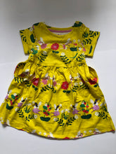 Load image into Gallery viewer, NWOT Mini Boden Printed Jersey Dress
