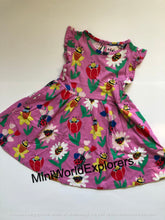 Load image into Gallery viewer, NWOT Mini Boden Posie Frill Sleeve Dress
