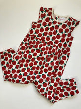 Load image into Gallery viewer, NWOT Hanna Andersson Baby Flutter Sleeve Romper
