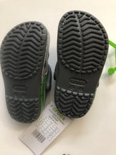 Load image into Gallery viewer, NWT Crocs Crocodile Clogs| Water Shoes-FREE 4 pc Charms
