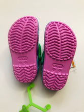 Load image into Gallery viewer, NWT Crocs Girls Princess Ariel Clogs| Water Shoes-FREE 4 pc Charms
