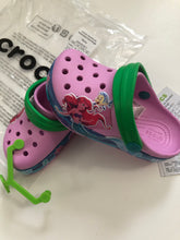 Load image into Gallery viewer, NWT Crocs Girls Princess Ariel Clogs| Water Shoes-FREE 4 pc Charms
