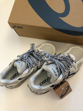 Load image into Gallery viewer, NWT ASICS Gel Kahana 8 Women’s Running Shoes
