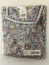 Load image into Gallery viewer, NWT Mini Boden Lace Trim Woven Dress
