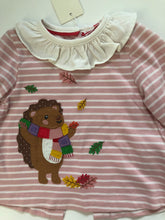 Load image into Gallery viewer, NWT Mini Boden Appliqué Graphic T-Shirt
