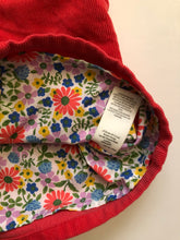 Load image into Gallery viewer, VGUC Vintage Mini Boden Strawberry Pockets Cord Pinnie

