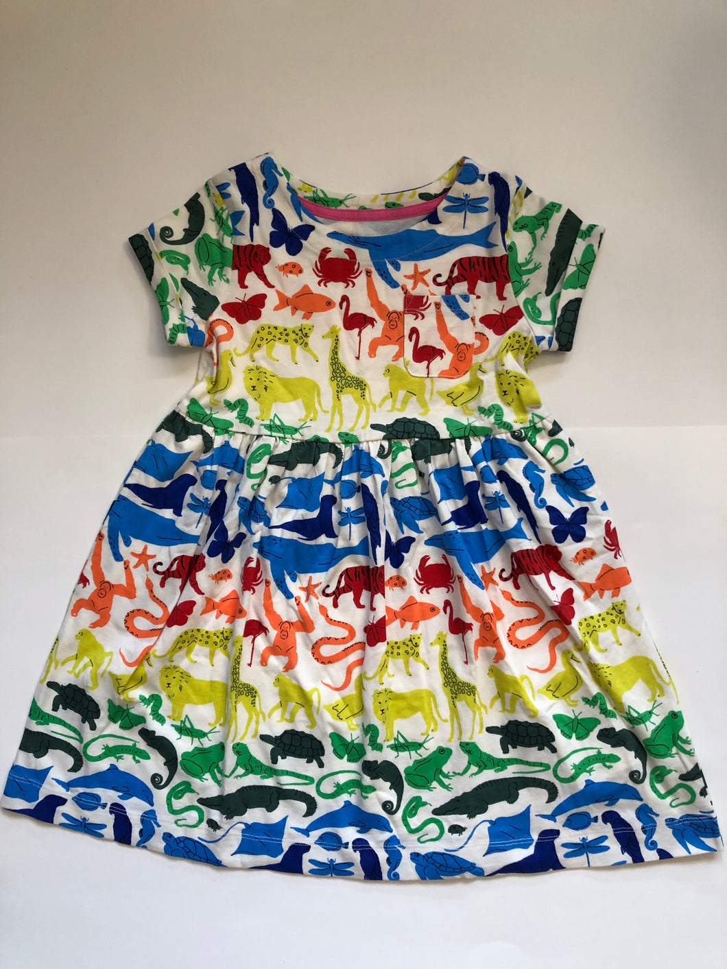 HTF NWOT Mini Boden Rainbow Animals Fun Jersey Dress HTF NWOT Mini Boden Rainbow Animals Fun Jersey Dress