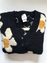 Load image into Gallery viewer, NWOT Hanna Andersson Marshmallow Cardigan
