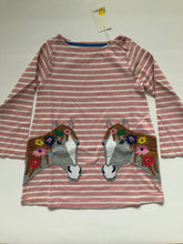 Load image into Gallery viewer, NWOT Mini Boden Appliqué Pocket Tunic
