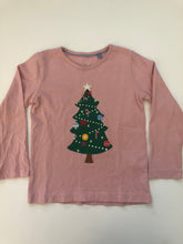 Load image into Gallery viewer, Pre owned Mini Boden Festive Christmas Tree Tee shirt 4-5Y
