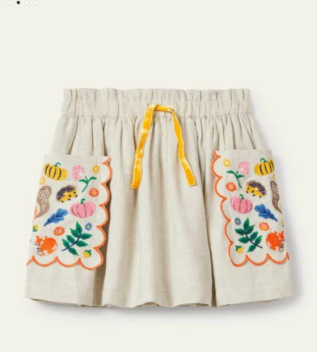 NWT Mini Boden Embroidered Pocket Skirt